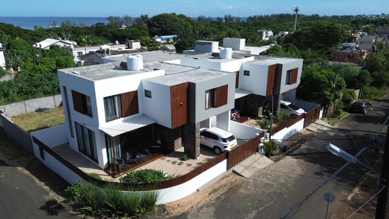 Into The Sun - Modern Holiday Home البيون المظهر الخارجي الصورة
